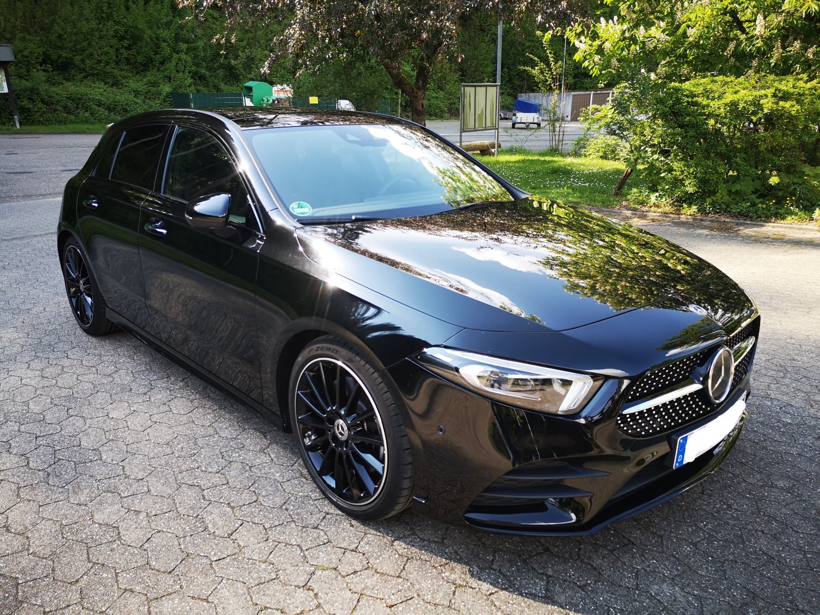 Mercedes-Benz A 220